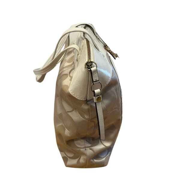 COACH Signature Laura Cream & Beige Large Shopper Tote - Picture 7 of 12